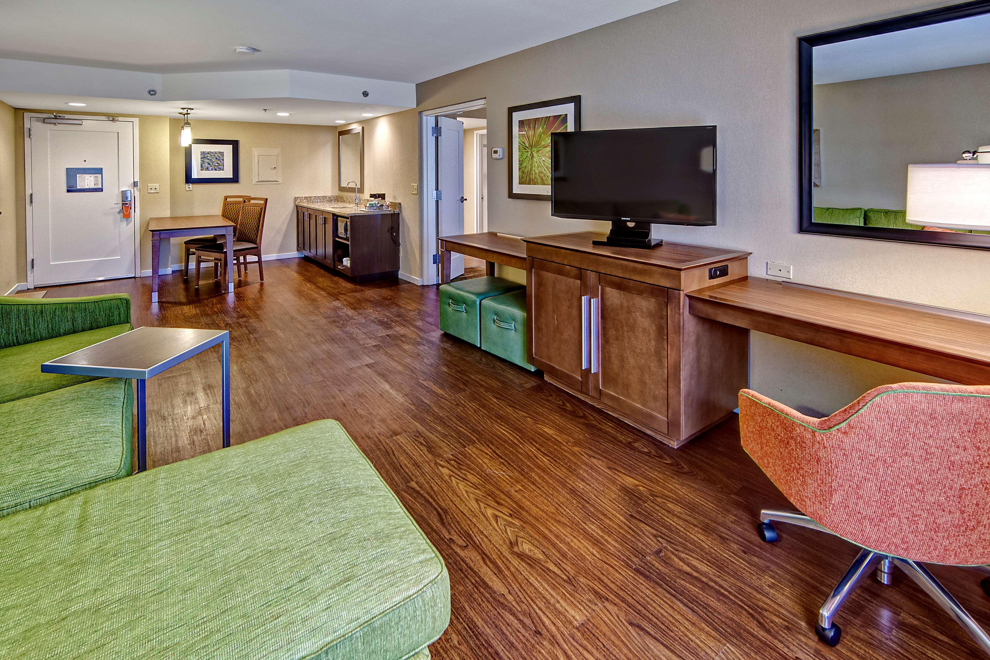 Hampton Inn And Suites Asheville Airport Флетчър Екстериор снимка