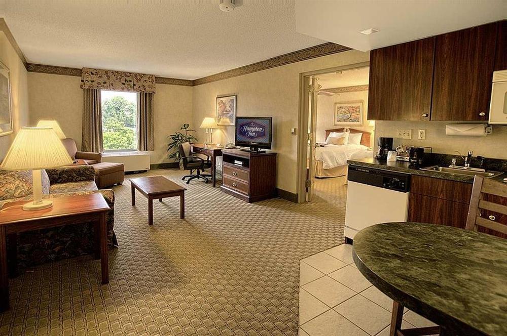 Hampton Inn And Suites Asheville Airport Флетчър Стая снимка