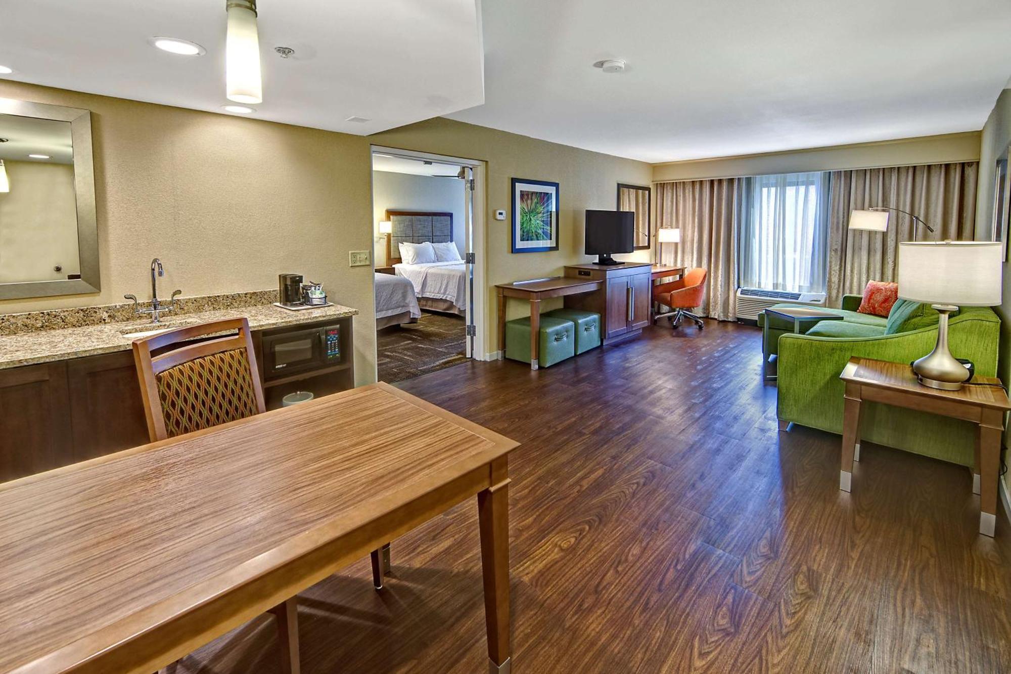 Hampton Inn And Suites Asheville Airport Флетчър Екстериор снимка