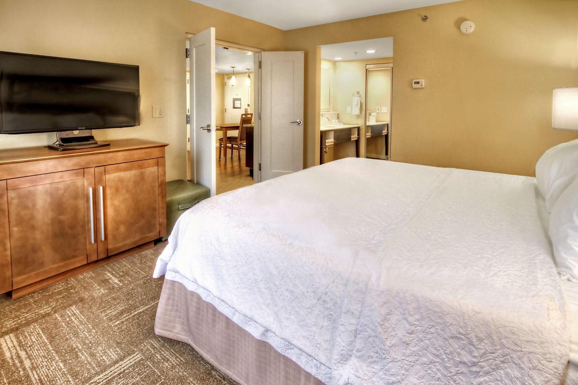 Hampton Inn And Suites Asheville Airport Флетчър Екстериор снимка